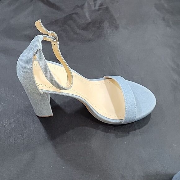 BRAND NEW WILD DIVA LOUNGS BLOCK HIGH HEEL STILETTOS SANDAL - Picture 15 of 15